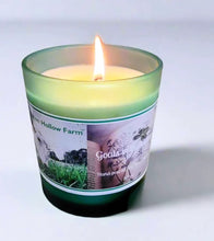 Load image into Gallery viewer, Goats In The Clover™️ - 10 oz Soy Candle